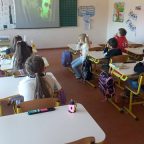 До Шевченківських днів учні 1 класу познайомилися з життям і творчістю великого українського поета Тараса Григоровича Шевченка